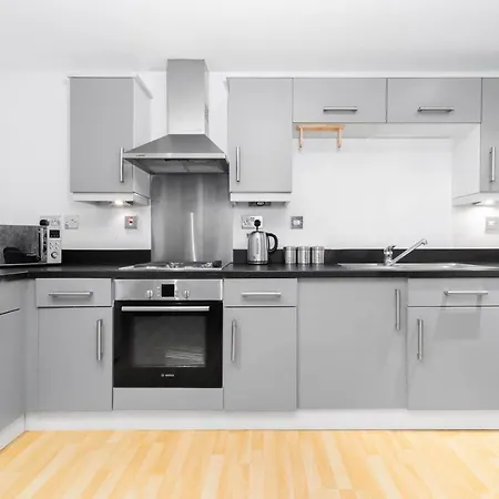 Beautiful Central Spacious Apartment-free Parking, Wifi, Contractors, Hs2, Bullring, City Fc * Birmingham