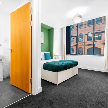 Beautiful Central Spacious Apartment-free Parking, Wifi, Contractors, Hs2, Bullring, City Fc Apartment